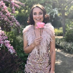 Meet your Posher, Madalene